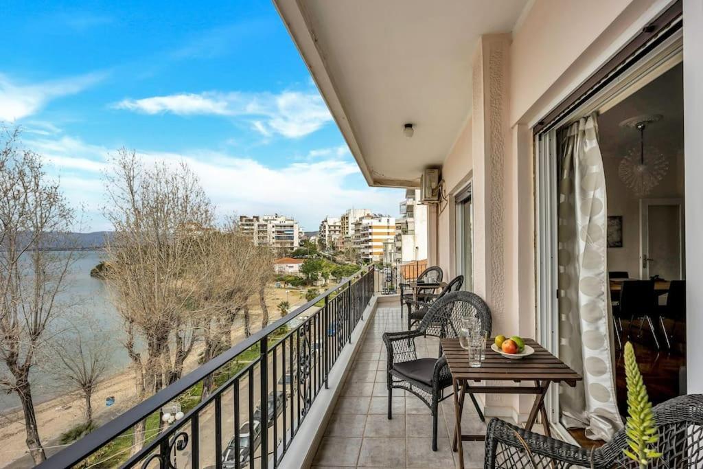 Bright Central Apartment With Splendid Sea View! Chalkís Exterior foto